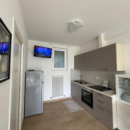 Un Balcone Sul Garda Appartement Tremosine Buitenkant foto