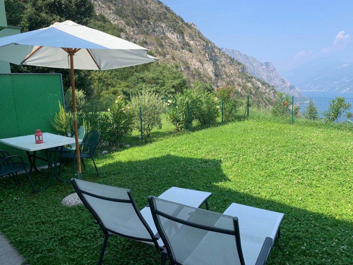 Un Balcone Sul Garda Appartement Tremosine Buitenkant foto